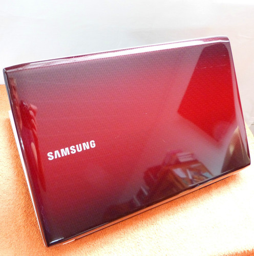 Samsung r730 brilliant rot - r730,