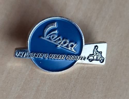 Vespa pin badge scooter - pin, logo