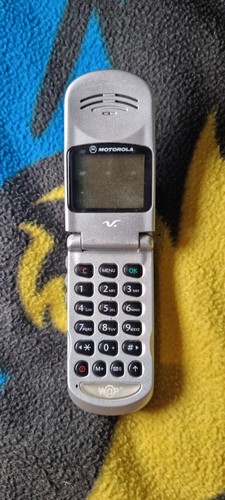 Motorola v50 telephono - motorola,