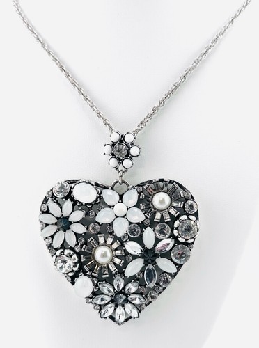 Collana con ciondolo cuore