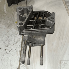 Staffa lat. sup. supporto motore l/motore  LANCIA YPSILON (TE) 1.2 8V Argento