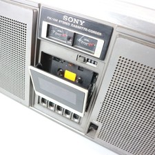 RADIO SONY CF 5758S 1977