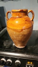 Brocca antica in terracotta