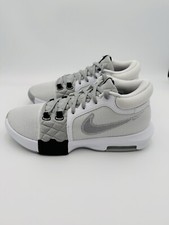 Nike LeBron James Witness VIII