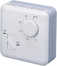 Termostato Manuale 7(3)A 230V Misura Temperatura 5/30° per Utilizzo Domestico