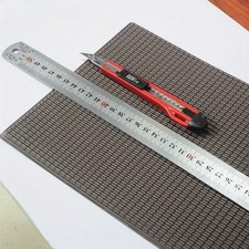 2Pcs / Lotto Vintage Simulazione PVC Tetto Mattonelle Modello Building Muro Fai