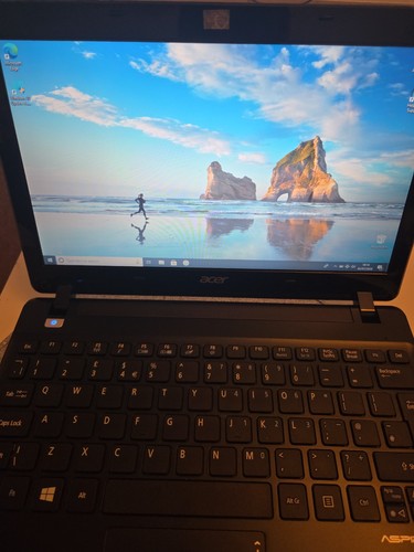 Acer aspire one 725 c62kk - one, 725-c62kk