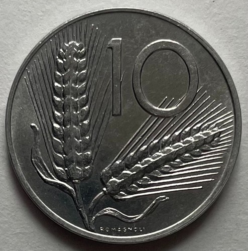 Italy lire minted 1982 - 10,