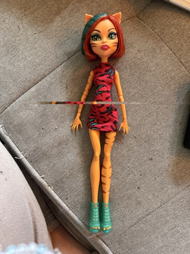 Monster high freaky field trip - high,