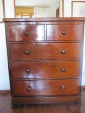 Cassettiera in legno massello – stile classico primi Novecento