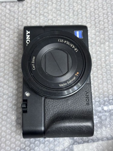 Fotocamera digitale compatta
