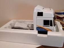 - Gruppo modellini auto 1:18 -