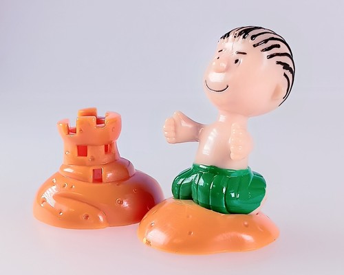 Linus peanuts kinder figure - -,