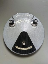 ARBITER FUZZ FACE di Denis