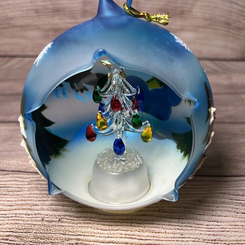 Sorelle scultura mappamondo - sorelle,