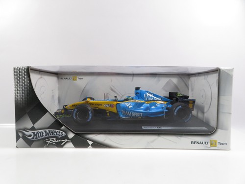 Hot wheels renault - wheels, 1:18