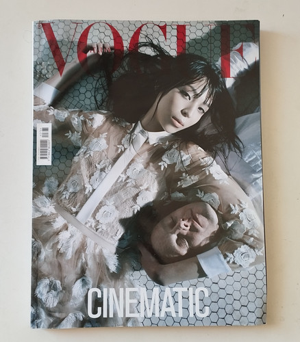 Vogue italia aprile - vogue,