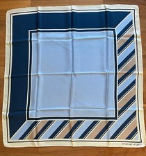 Foulard/Carré/Schal★