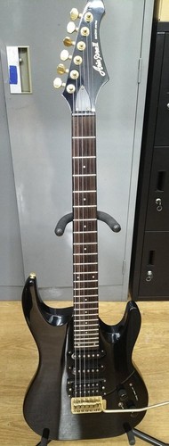Chitarra elettrica aria pro - aria, ii
