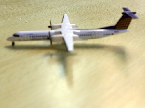 Herpa wings 500 - wings, bombardier