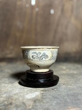 Ciotolina antica in ceramica