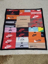 Tappeto scatola scarpe Nike