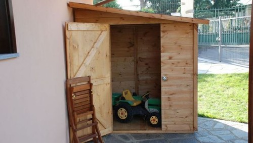 Casetta legno per ricovero - in,
