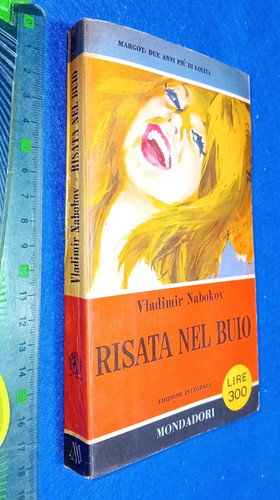 Libro risata nel buio - ;,