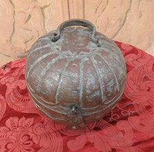 Antico scaldino scaldaletto in rame lavorato a mano