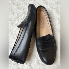 Tod’s Gommino Black Leather