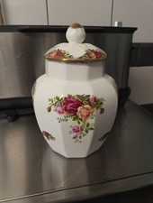 Royal Albert Old Country Roses