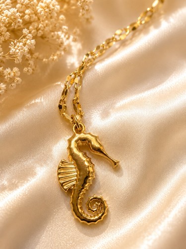 Collana con ciondolo