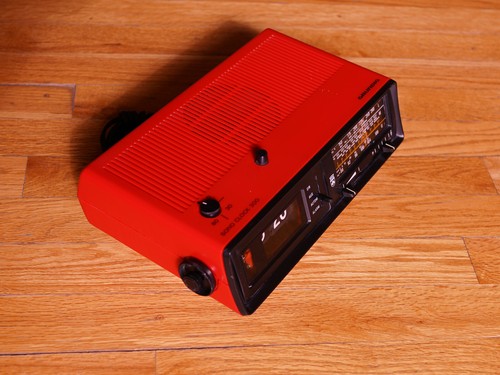 Grundig flip clock radio suono - grundig,