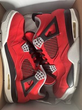 Air Jordan 4 Toro Bravo 