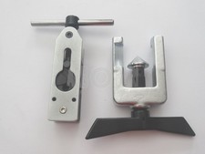 M525AF           CARTELLATRICE