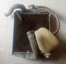 RADIATORE ACQUA FIAT 850 T 900 T E PANORAMA + VASCHETTA + MANICOTTI