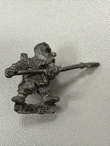 1985 dwarf adventurer - 1985, d4