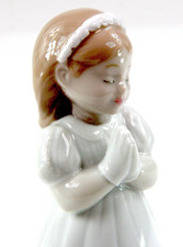 Statua in Porcella Bambina in Preghiera Decorazione Religiosa Prima Comunione