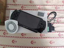 Sony PSP 3004 PB + scatola, caricatore, mem stick (512MB), FFVII Crisis Core UMD