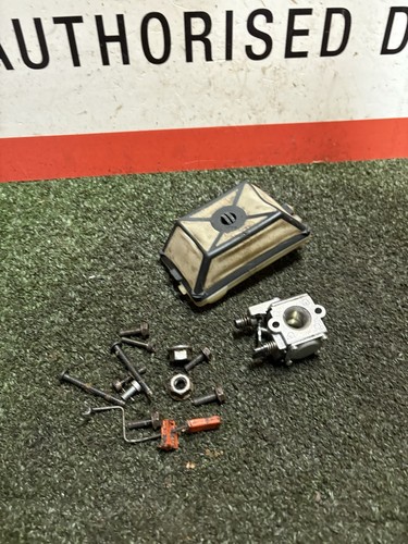 Gruppo carburatore filtro - carburatore, e