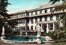 Milano Rho giardino e facciata