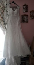 Bellissimo abito da sposa rosa