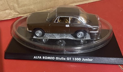 Die cast alfa romeo - 1:43,