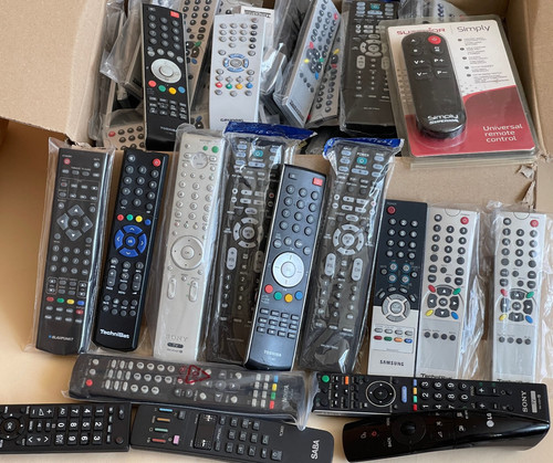 Pezzi telecomandi dopo - 50,