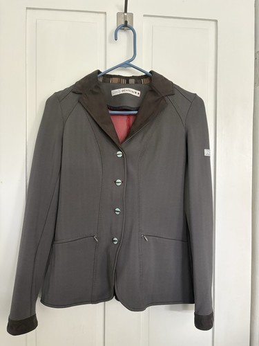 Dark grey animo - grey, show