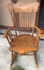 SEDIA A DONDOLO IN LEGNO PER CASA 