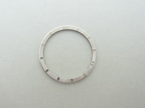 Rolex date 15200 - 15200, lunetta