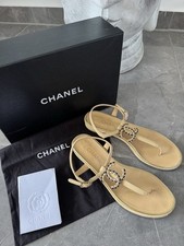 Sandali Chanel, scarpe