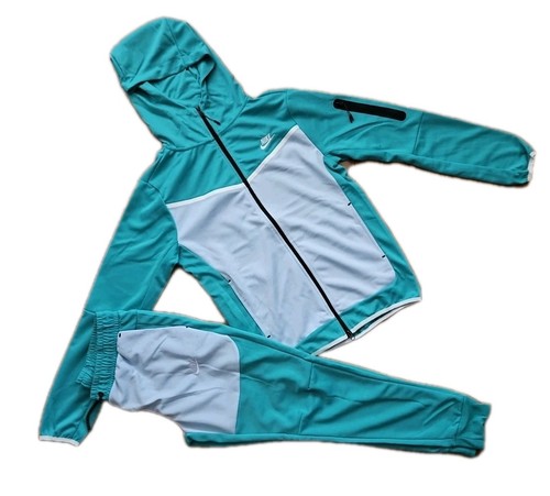 Nuova tuta nike tech - nike,