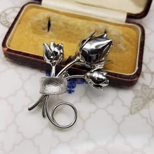 Spilla vintage metallo - in, con